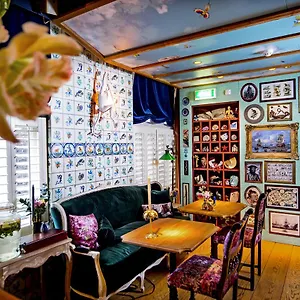 Rosalia's Menagerie Cocktail Bar & Innupstairs 3*, Amsterdam Paesi Bassi