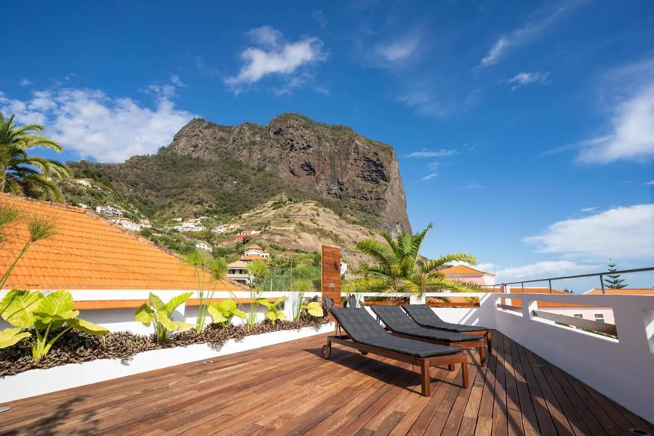 Madeira Surf Camp Hostel Porto Da Cruz