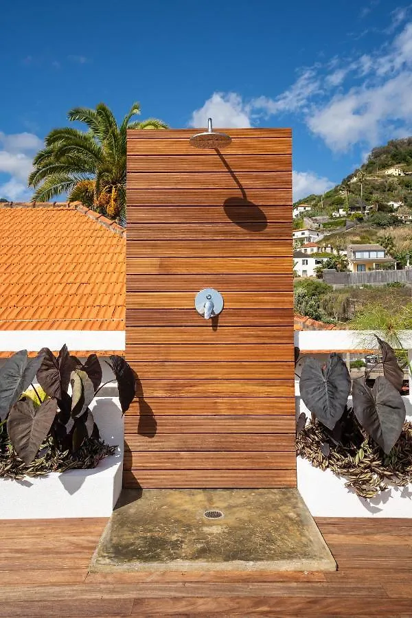 Madeira Surf Camp Pansiyon Porto Da Cruz