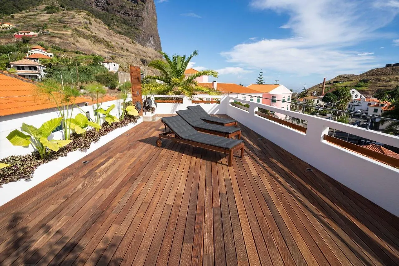 Madeira Surf Camp Hostel Porto Da Cruz