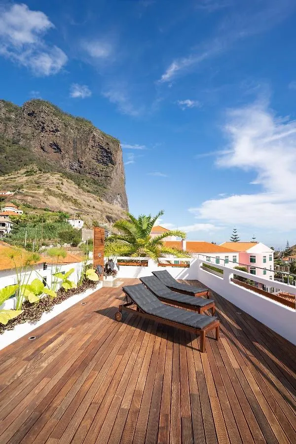 Madeira Surf Camp Pansiyon Porto Da Cruz 0*,
