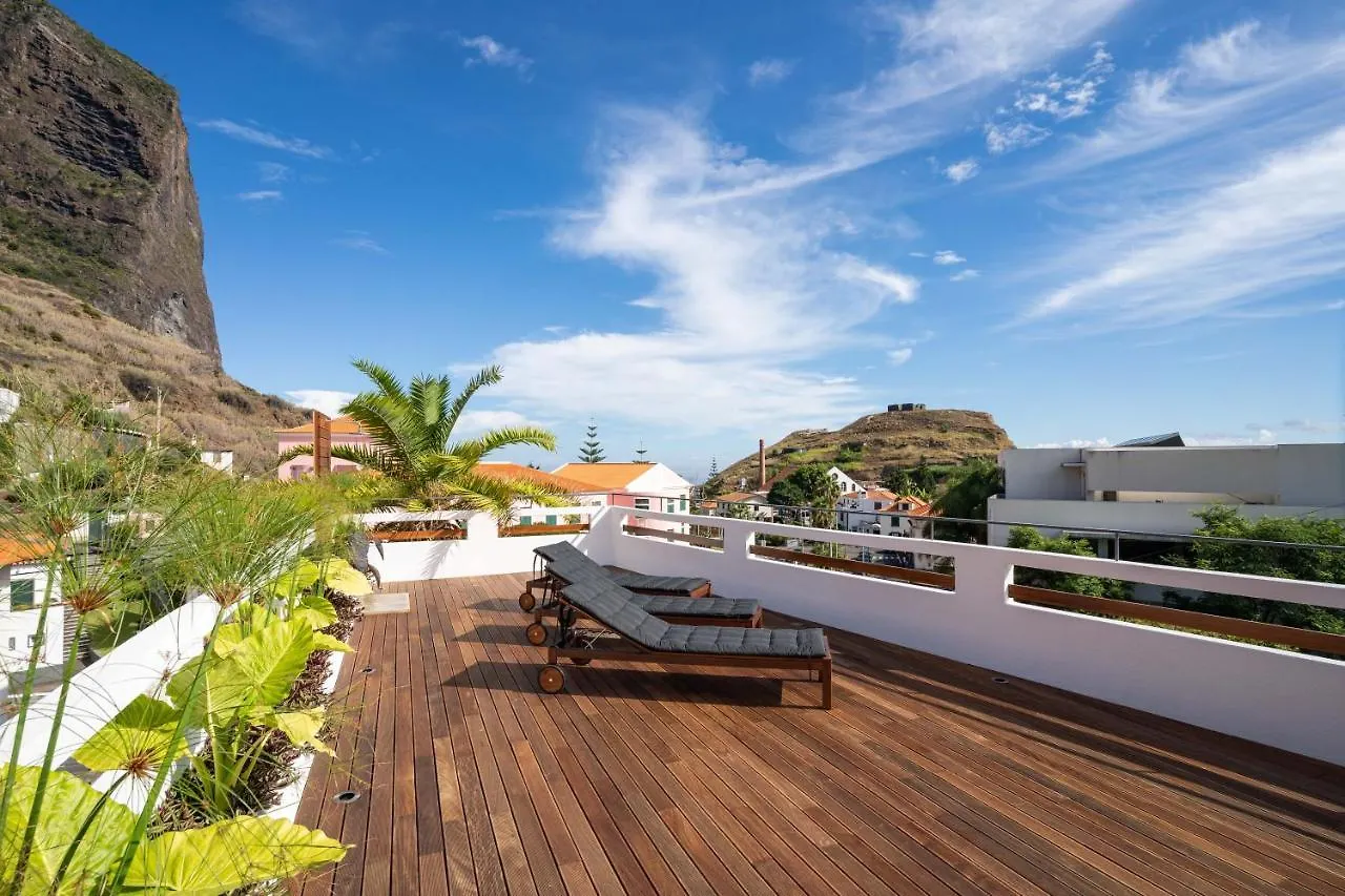 Madeira Surf Camp Hostel Porto Da Cruz