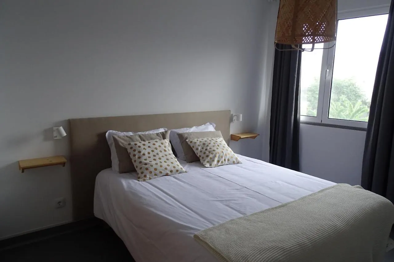 Madeira Surf Camp Hostel Porto Da Cruz